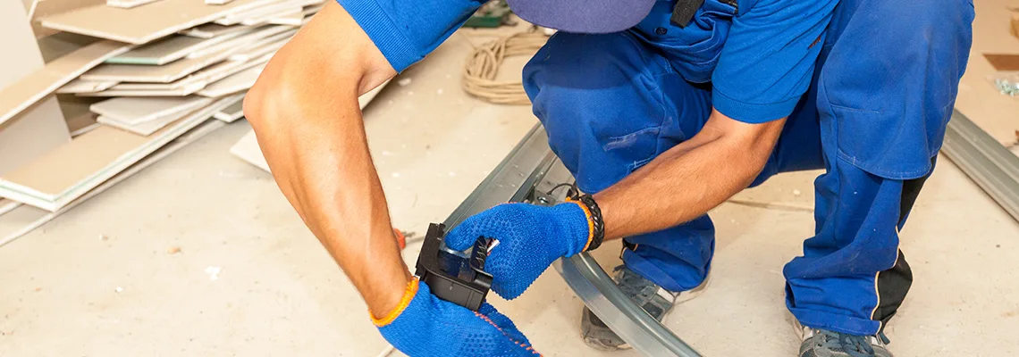 Fix Vinyl Garage Door Loud Noise in Sunrise, FL